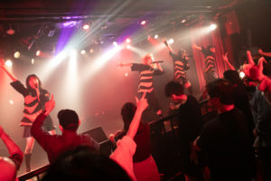 この隙間が埋まるまであと少し（Finger Runs）