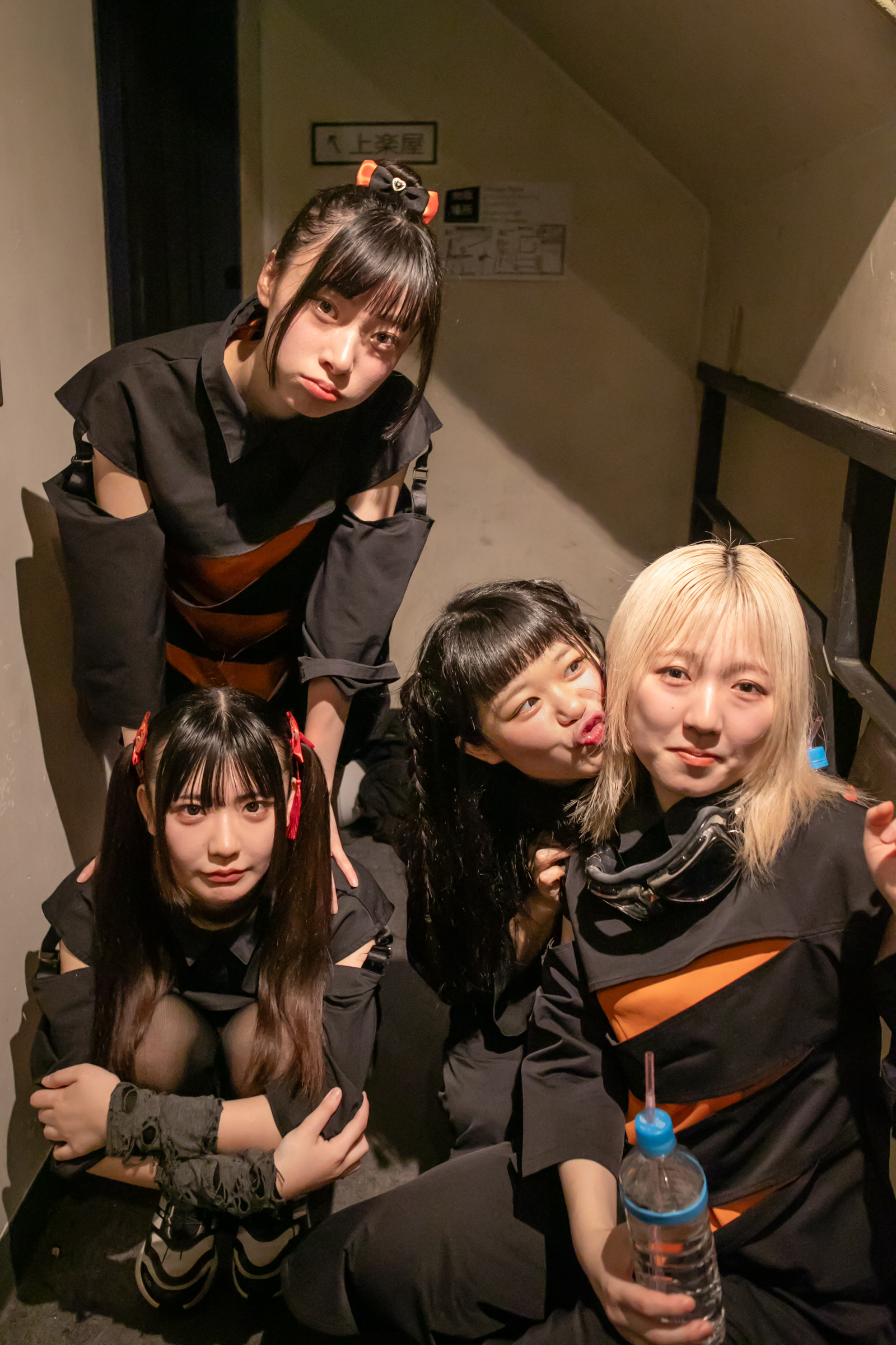 小笠原唯さんの猛烈アピールを受ける朝倉みずほさん(Finger Runs)